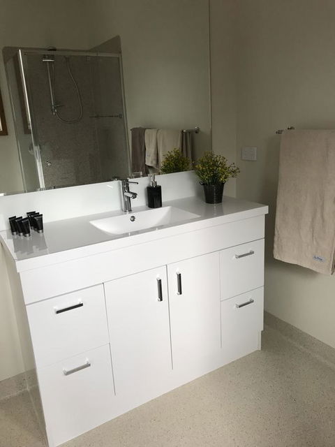 Loma Cottages - Tourism Caloundra 11