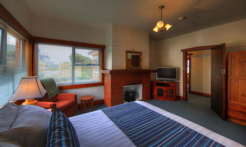 Stanley Village Waterfront Accommodation - Tourism Caloundra 17