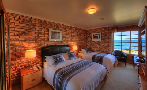 Stanley Village Waterfront Accommodation - Tourism Caloundra 22