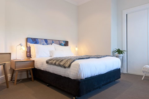 On The Beach Waterfront Apartment - Tourism Caloundra 9