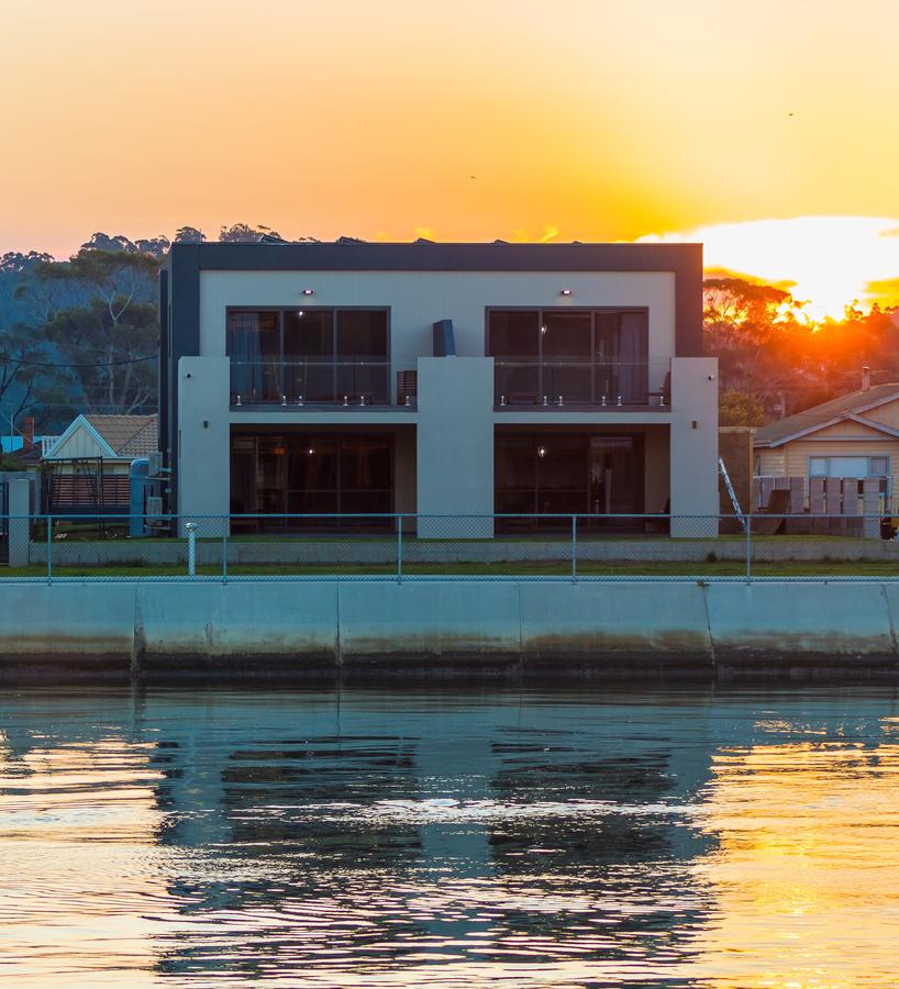 Loongana TAS Tourism Caloundra