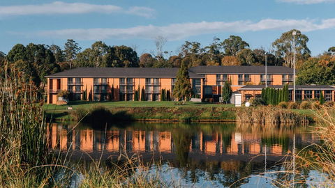 Country Club Tasmania - Tourism Caloundra 16
