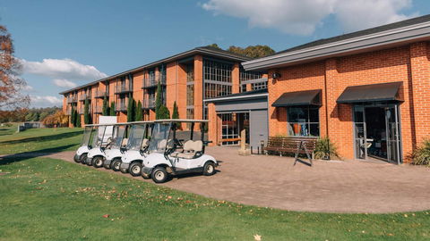 Country Club Tasmania - Tourism Caloundra 1