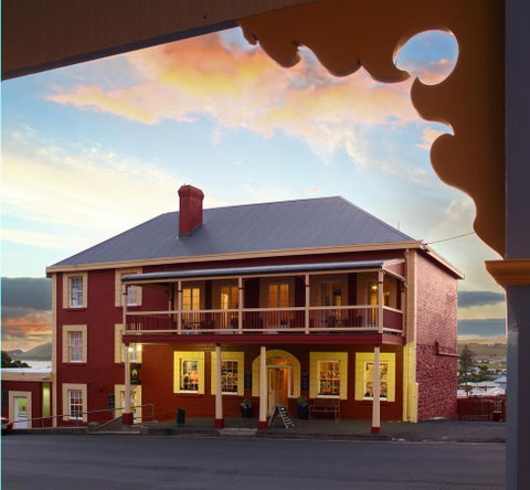 Stanley Hotel & Apartments - Tourism Caloundra 0