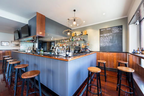 Customs House Hotel - Tourism Caloundra 13