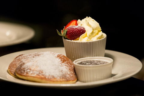 Customs House Hotel - Tourism Caloundra 14