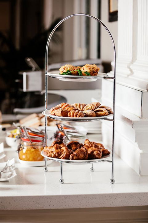 Hadley\'s Orient Hotel - Tourism Caloundra 9