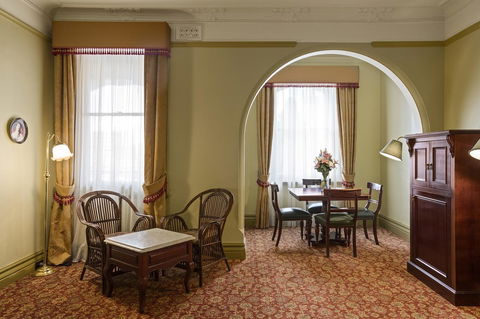 Hadley\'s Orient Hotel - Tourism Caloundra 23