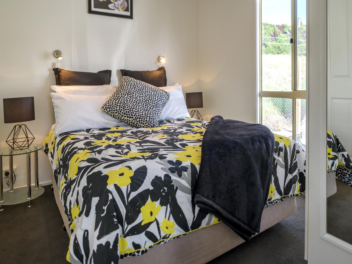 Mornington TAS Tourism Caloundra