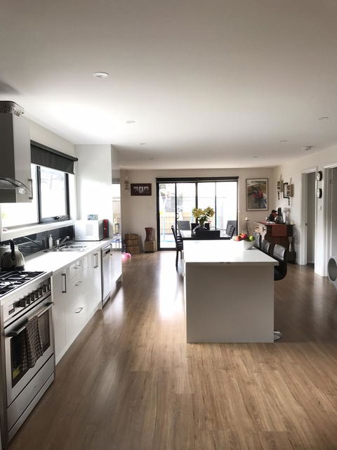 Georges Bay Apartments - Tourism Caloundra 10