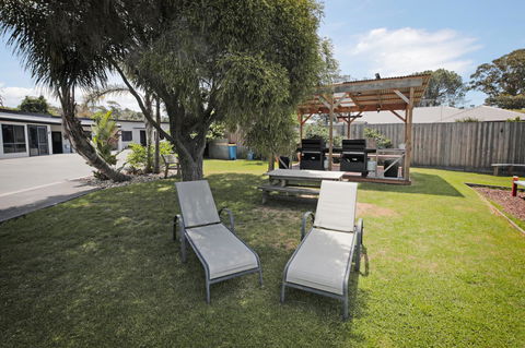 Georges Bay Apartments - Tourism Caloundra 39