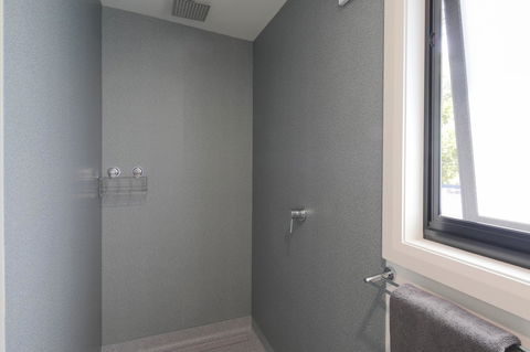 Georges Bay Apartments - Tourism Caloundra 19