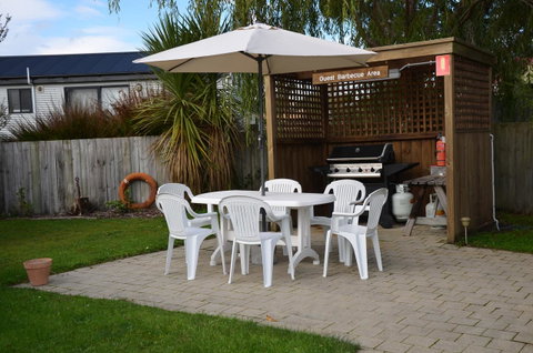 Castaway Holiday Apartments - Tourism Caloundra 13