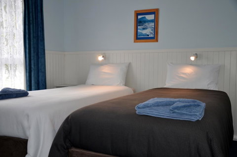 Castaway Holiday Apartments - Tourism Caloundra 9