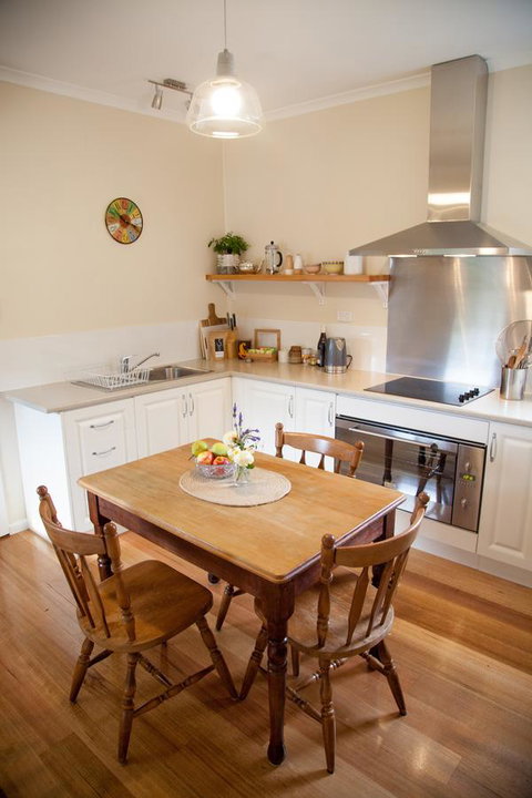 The Pear Cottage - Tourism Caloundra 10