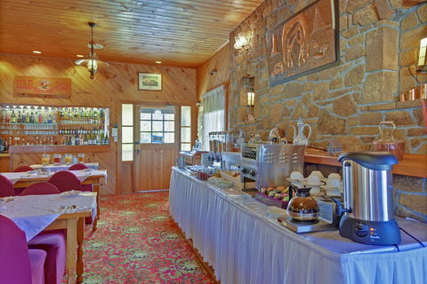 Gold Rush Inn - Tourism Caloundra 5