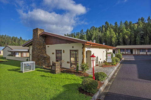 Gold Rush Inn - Tourism Caloundra 0