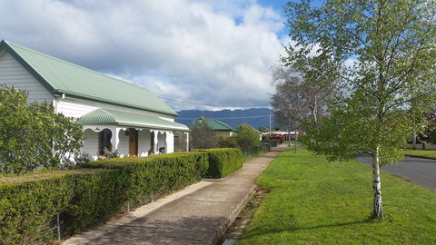 Grace Cottage - Tourism Caloundra 6