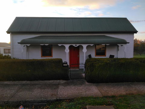Grace Cottage - Tourism Caloundra 2