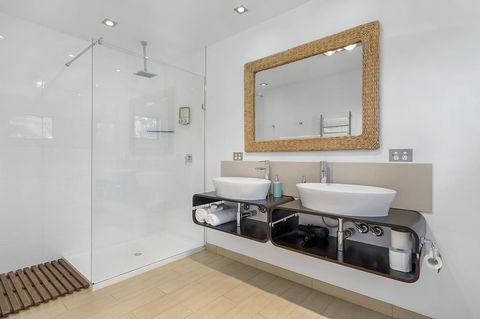 Sunset Bay Escape - Tourism Caloundra 13