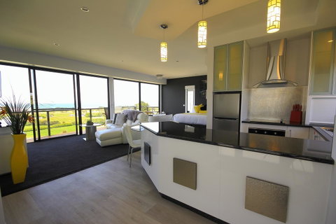 Horizon Deluxe Apartments - Tourism Caloundra 3