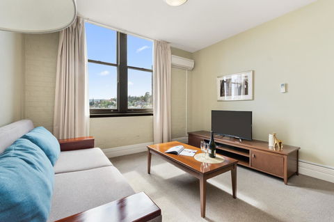Launceston Central Apartment Hotel Official - Tourism Caloundra 3