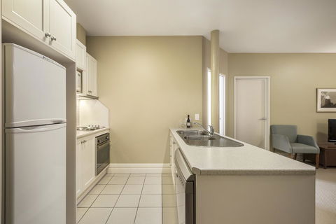 Launceston Central Apartment Hotel Official - Tourism Caloundra 19