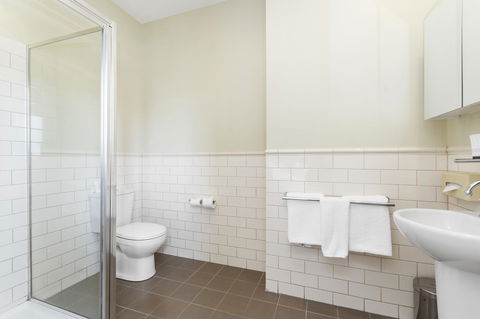 Launceston Central Apartment Hotel Official - Tourism Caloundra 1