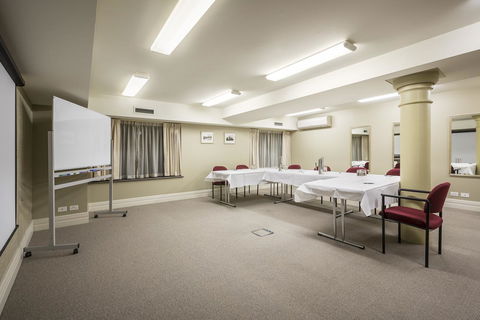 Launceston Central Apartment Hotel Official - Tourism Caloundra 22