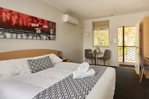Elphin Serviced Apartments - Tourism Caloundra 22