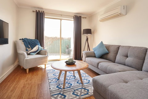 Elphin Serviced Apartments - Tourism Caloundra 13
