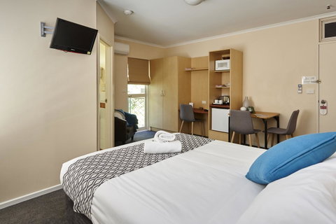 Elphin Serviced Apartments - Tourism Caloundra 14