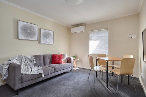 Elphin Serviced Apartments - Tourism Caloundra 10