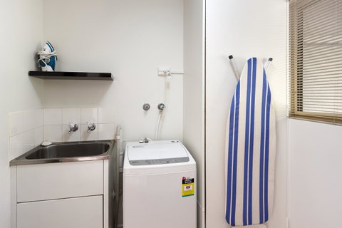 Elphin Serviced Apartments - Tourism Caloundra 28