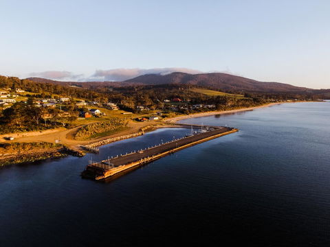 Manfield Seaside Bruny Island - Tourism Caloundra 23