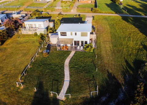 Manfield Seaside Bruny Island - Tourism Caloundra 20