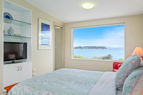 Manfield Seaside Bruny Island - Tourism Caloundra 11
