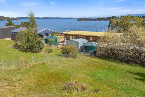 Omaroo Cottage Bruny Island - Tourism Caloundra 13