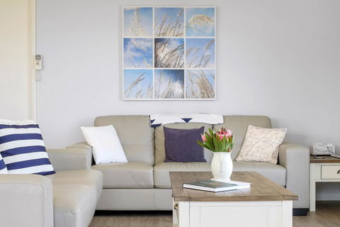 Omaroo Cottage Bruny Island - Tourism Caloundra 3