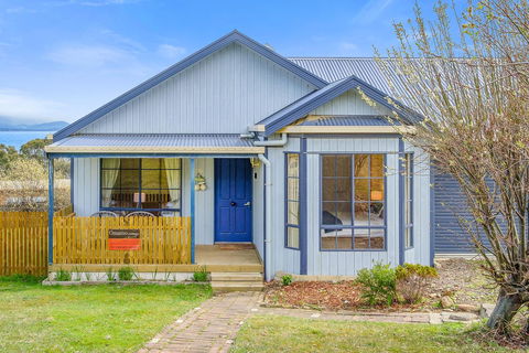 Omaroo Cottage Bruny Island - Tourism Caloundra 12