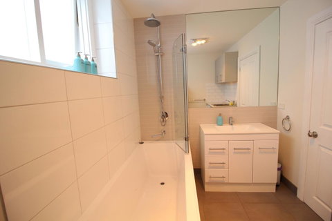 Trinity Hill Apartments - Tourism Caloundra 22
