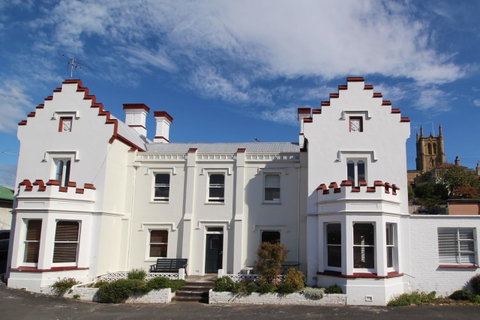 Trinity Hill Apartments - Tourism Caloundra 0