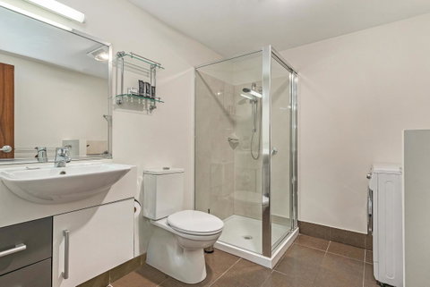 Mantra One Sandy Bay Road - Tourism Caloundra 11