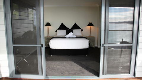 SEA EAGLE COTTAGE Amazing Views Of Bay Of Fires - Tourism Caloundra 8