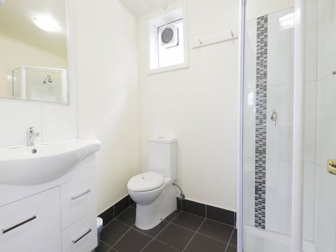 Graham Apartments - Tourism Caloundra 10