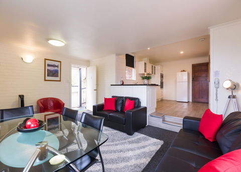 Graham Apartments - Tourism Caloundra 19