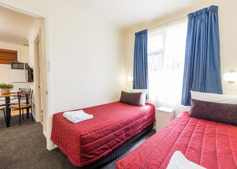 Graham Apartments - Tourism Caloundra 31
