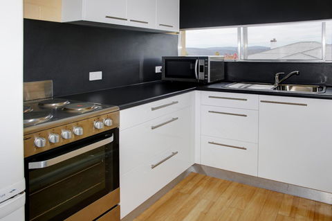 Graham Apartments - Tourism Caloundra 12