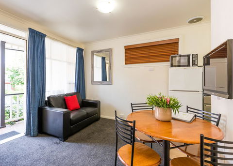 Graham Apartments - Tourism Caloundra 33