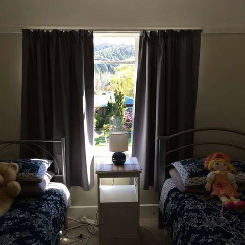 Maydena Chalet - Tourism Caloundra 3